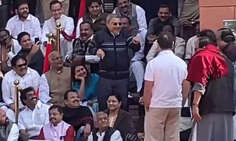 துணை ஜனாதிபதியை மிமிக்ரி செய்வதை ரசிப்பதா? - ராகுலுக்கு பா.ஜ.க. கண்டனம்