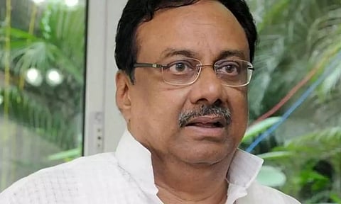 ஈ.வி.கே.எஸ்.இளங்கோவன் ஆஸ்பத்திரியில் அனுமதி