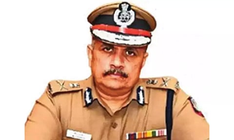 இருசக்கர வாகனங்களில் சாகசம் செய்தால் கடும் நடவடிக்கை