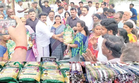 மிச்சாங் புயலால் பாதிக்கப்பட்ட 1000 குடும்பங்களுக்கு நிவாரண உதவிகள்