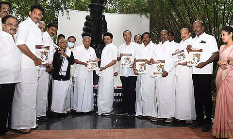 வைக்கம் போராட்டம் நூற்றாண்டு விழா: முதலமைச்சர் மு.க.ஸ்டாலின்-பினராயி விஜயன் பங்கேற்பு