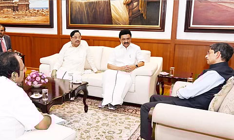 முதலமைச்சர் மு.க.ஸ்டாலின் உடனான சந்திப்பு சுமூகமாக இருந்தது- ஆளுநர் மாளிகை