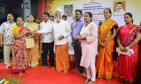 ராமேசுவரம், திருப்பரங்குன்றம் உள்ளிட்ட  5 கோவில்களில் நாள் முழுவதும் பிரசாதம்