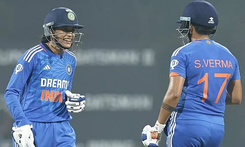 ஷபாலி, மந்தனா அதிரடி: முதல் டி20 போட்டியில் இந்தியா அபார வெற்றி