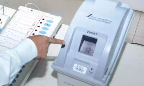 வாக்கு எந்திரம் மீது முழு நம்பிக்கை உள்ளது: காங்கிரஸ் குற்றச்சாட்டை மறுக்கும் தேர்தல் ஆணையம்