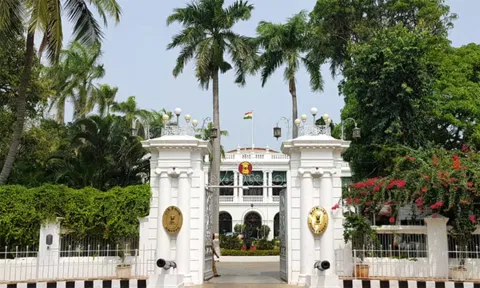 புதுச்சேரி கவர்னர் மாளிகை இடம் மாறுகிறது