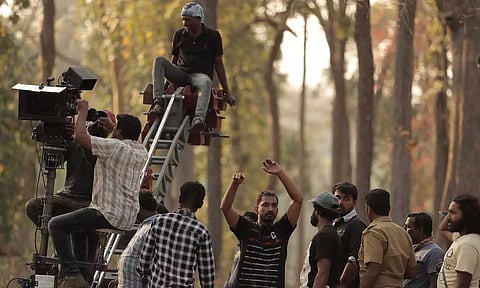 இன்று தமிழ் திரைப்பட படப்பிடிப்புகள் முழுமையாக ரத்து- ஏன் தெரியுமா?