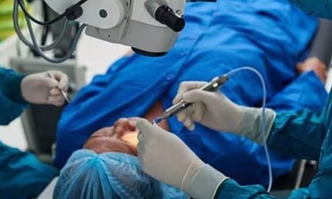 கண்புரை ஆபரேஷன் செய்த 17 பேர் பார்வை இழப்பு