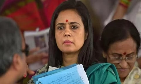 மஹுவா மொய்த்ரா அரசு பங்களாவை காலி செய்ய உத்தரவு