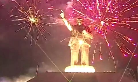 உலகின் மிகப்பெரிய அம்பேத்கர் சிலை ஆந்திராவில் திறப்பு