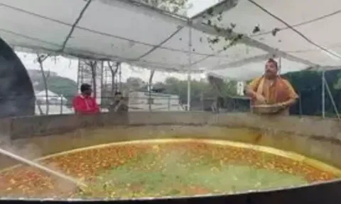 ராமர் கோவில் விழாவுக்காக உலகின் மிகப்பெரிய கடாயில் 6 ஆயிரம் கிலோ ஹல்வா