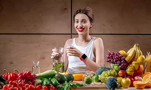 சில பழங்களை சாப்பிட்ட பிறகு தண்ணீர் குடிக்கக்கூடாதாம்... ஏன் தெரியுமா?