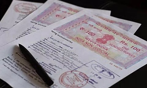 தமிழகம் முழுவதும் ஒரே நாளில் 26 ஆயிரம் பத்திரம் பதிவு செய்து சாதனை