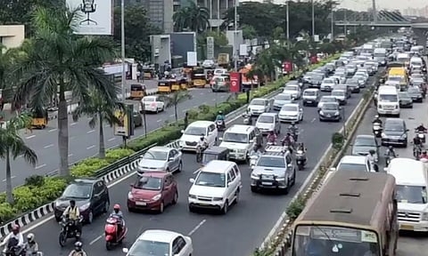 கிழக்கு கடற்கரை சாலையில் பயணிப்பவரா நீங்கள்- உங்கள் கவனத்திற்கு...