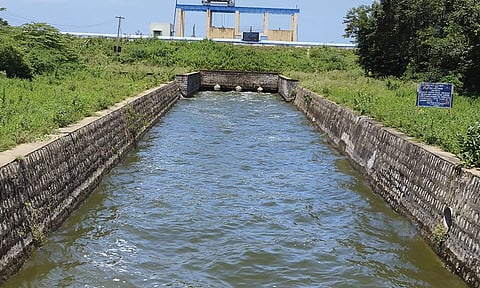 பூண்டி ஏரியில் இருந்து புழல், செம்பரம்பாக்கம் ஏரிகளுக்கு தண்ணீர் திறப்பு