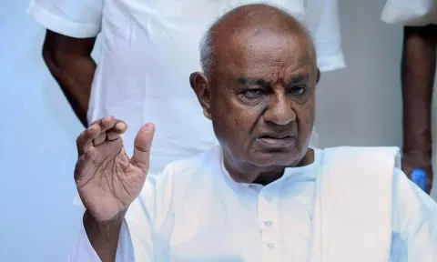 கர்நாடகாவில் பா.ஜனதாவுடன் இணைந்து போட்டி: தேவகவுடா