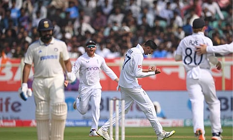 2-வது டெஸ்ட்: மதிய உணவு இடைவேளை வரை இந்தியா 103/2- ரோகித், கில் ஏமாற்றம்