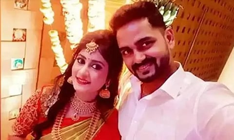 தி.மு.க. எம்.எல்.ஏ. மகன், மருமகள் ஜாமின் மனு மீதான உத்தரவு பிப்.6-ந்தேதிக்கு தள்ளிவைப்பு