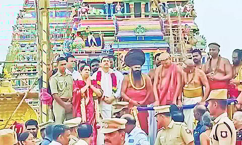 திருபுவனம் கம்பகரேஸ்வரர் கோவில் கும்பாபிஷேகம்: கவர்னர் ஆர்.என்.ரவி பங்கேற்று தரிசனம்