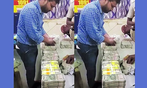 பறிமுதல் செய்யப்பட்ட ஹவாலா பணம்.