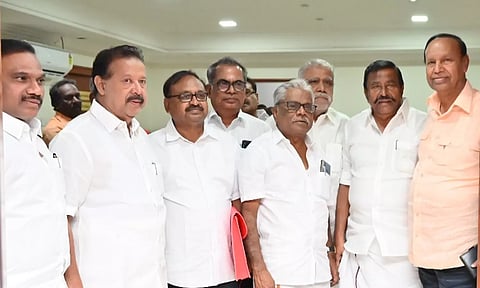 தொகுதி பங்கீடு: ம.தி.மு.க-மார்க்சிஸ்டு கம்யூ. கட்சிகளுடன் தி.மு.க. பேச்சுவார்த்தை