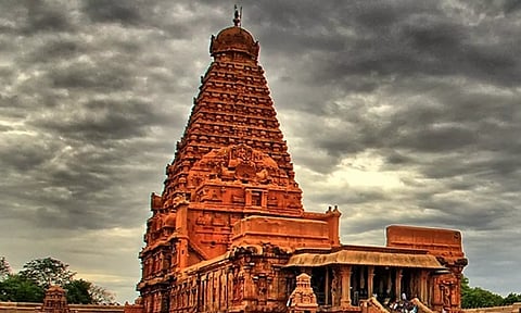 கோபுரத்தின் பிரமிப்பூட்டும் அழகு