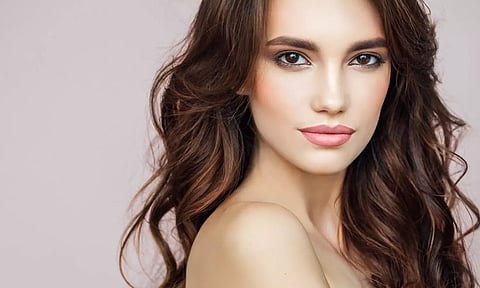 இளமையாக தோற்றமளிக்க வேண்டுமா...? அப்போ இத ட்ரை பண்ணுங்க!