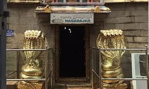 திருமாலை தாங்கும் ஆதிஷேசன்