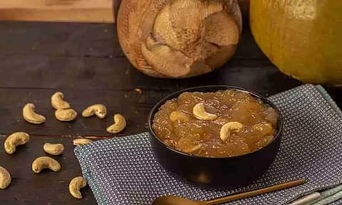 நாக்கில் வைத்தவுடன் கரைந்துவிடும் இளநீர் அல்வா