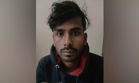 கடன் பெற்ற பெண்களின் புகைப்படங்களை ஆபாசமாக சித்தரித்து அனுப்பிய மோசடி கும்பல்...  வாலிபர் கைது