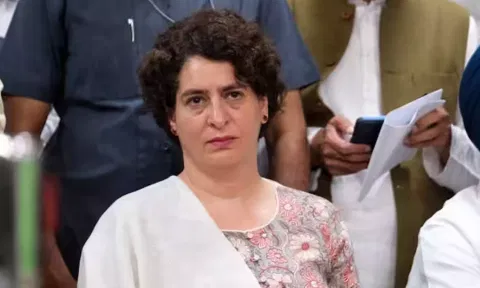 பிரியங்கா காந்திக்கு திடீர் உடல்நலக்குறைவு- மருத்துவமனையில் அனுமதி