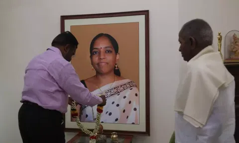 பவதாரிணி மறைவு- இளையராஜாவை நேரில் சந்தித்த விசிக தலைவர் திருமாவளவன்