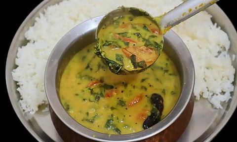 மருத்துவகுணம் நிறைந்த மணத்தக்காளி கீரை தண்ணிச்சாறு...!