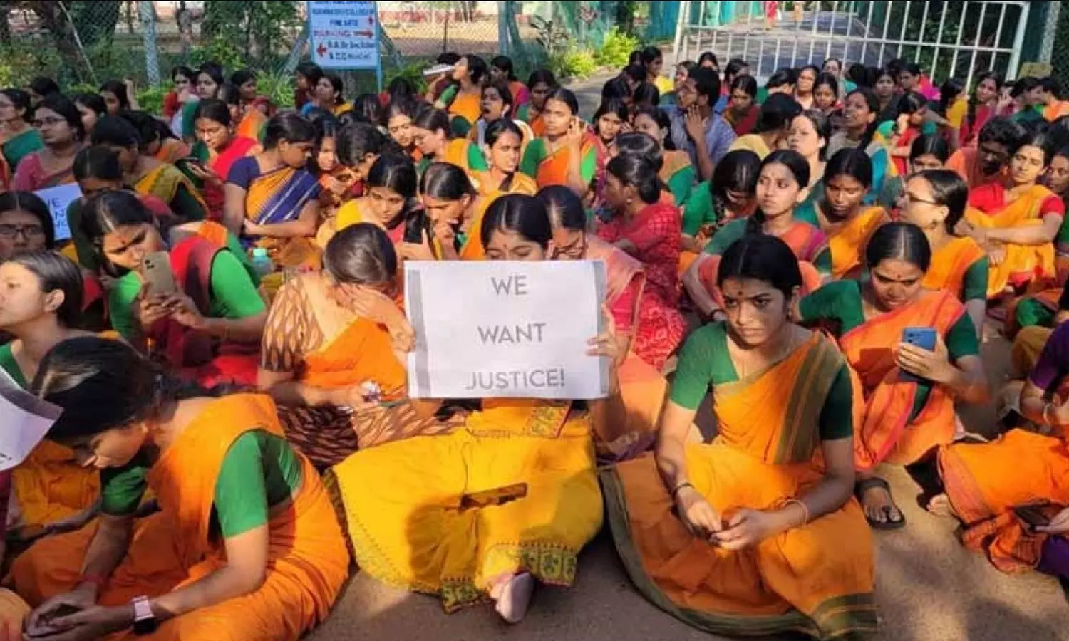 கலாஷேத்ரா கொடும் பழிக்கு உள்ளாகியுள்ளது- சென்னை உயர்நீதிமன்றம் கருத்து