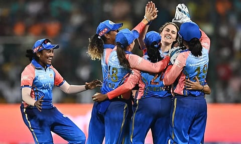 மகளிர் பிரீமியர் லீக்: குஜராத்தை வீழ்த்தி 2வது வெற்றி பெற்றது மும்பை