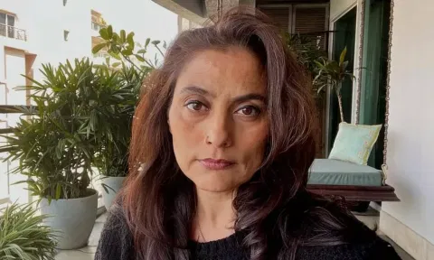 என்ஆர்ஐ இந்திய பெண் வங்கி கணக்கில்  ரூ.15 கோடி மோசடி செய்த மேலாளர்