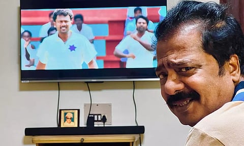 "அப்பா.. இது உங்களுக்காக..!"- நடிகர் ப்ரித்வி பாண்டியராஜன் நெகிழ்ச்சி பதிவு