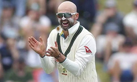 10 விக்கெட்டுகள் வீழ்த்தி பல சாதனைகள் படைத்த நாதன் லயன்