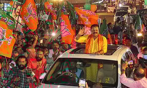 திருச்சூரில் நடப்பது போர் அல்ல.... போராட்டம்- சுரேஷ்கோபி