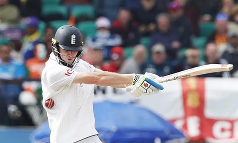கடைசி டெஸ்ட்: இங்கிலாந்து முதல்நாள் மதிய உணவு இடைவேளை வரை 100/2