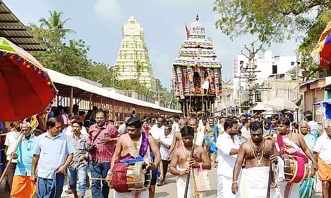 மகா சிவராத்திரியை முன்னிட்டு ராமேசுவரம் கோவிலில் தேரோட்டம்