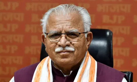 எம்எல்ஏ பதவியை ராஜினாமா செய்தார் மனோகர்லால் கட்டார்