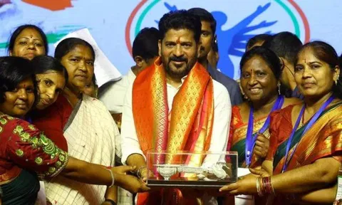 1 கோடி பெண்களை கோடீஸ்வரி ஆக்குவேன்: ரேவந்த் ரெட்டி வாக்குறுதி