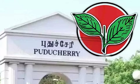 பாராளுமன்ற தொகுதியில் போட்டி: கூட்டணி கட்சிகள் பலம் இல்லாததால் அ.தி.மு.க. தவிப்பு