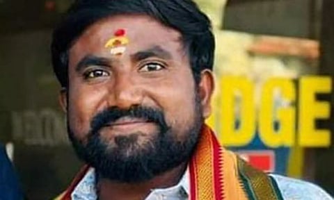 சூளகிரி அருகே தி.மு.க. நிர்வாகி வெட்டிகொலை