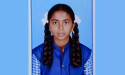 தந்தை இறந்த துக்கத்திலும் தேர்வு எழுதிய பிளஸ்-1 மாணவி