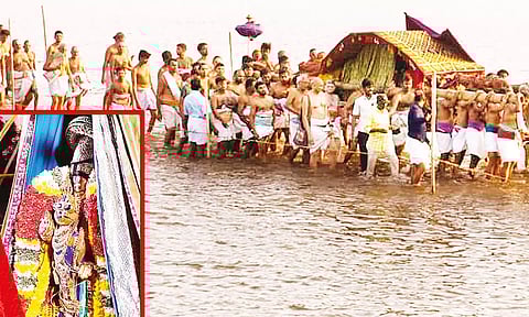 ஸ்ரீரங்கம் ரெங்கநாதர் ஜீயபுரம் ஆஸ்தான மண்டபத்தில் எழுந்தருளல்