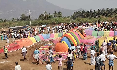 கீழ்பாலூரில்  துரியோதனன் படுகளம் நிகழ்ச்சி- பக்தர்கள் பங்கேற்பு