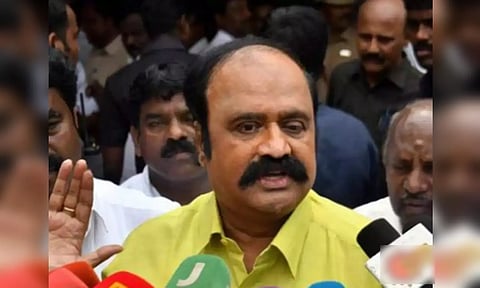 இரட்டை இலை சின்னத்தை முடக்க வேண்டும்- தேர்தல் ஆணையத்தில் புகழேந்தி அவசர மனு