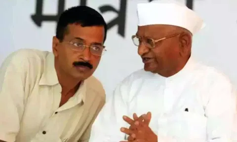 கெஜ்ரிவாலுடன் சேர்ந்து மதுவுக்கு எதிராக போராடியதற்காக வருத்தப்படுகிறேன் - அன்னா ஹசாரே